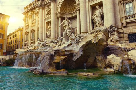 Fontana di Trevi, En Magisk Önskebrunn Med Historiska Rötter!