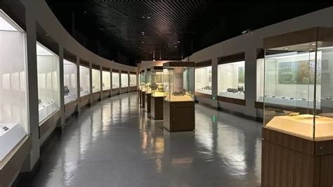  Shiyan Museum: Historiska Skatter och Konstnärlig Prakt!